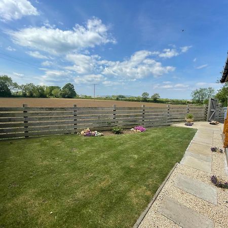 Keepers Lodges Broadway (Worcestershire) Exterior foto