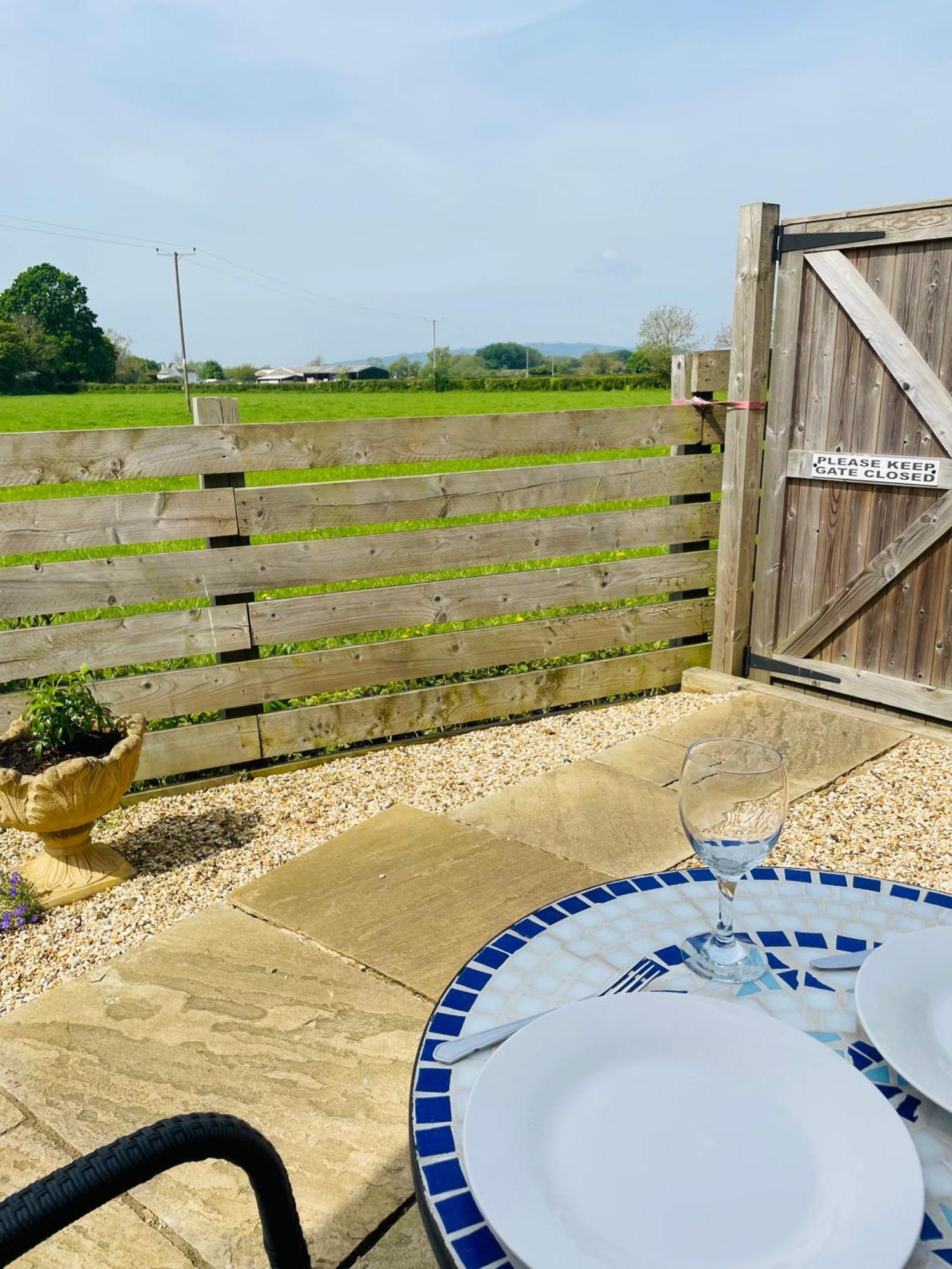 Keepers Lodges Broadway (Worcestershire) Exterior foto